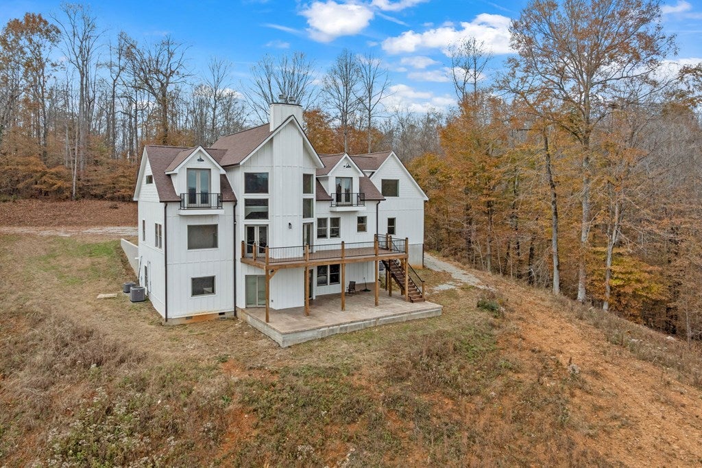 Byrdstown, Tennessee, 38549, United States, 5 Bedrooms Bedrooms, ,5 BathroomsBathrooms,Residential,Active,1994961