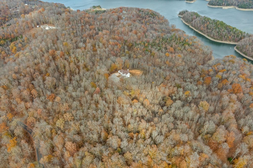 Byrdstown, Tennessee, 38549, United States, 5 Bedrooms Bedrooms, ,5 BathroomsBathrooms,Residential,Active,1994961