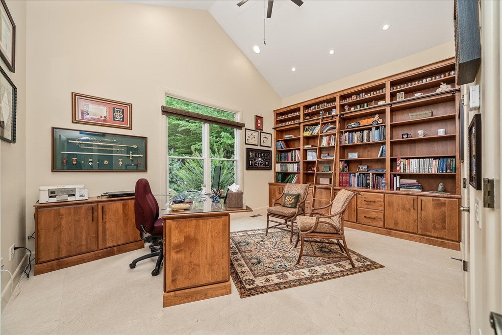 Crossville, Tennessee, 38558, United States, 4 Bedrooms Bedrooms, ,4 BathroomsBathrooms,Residential,Active,1913033