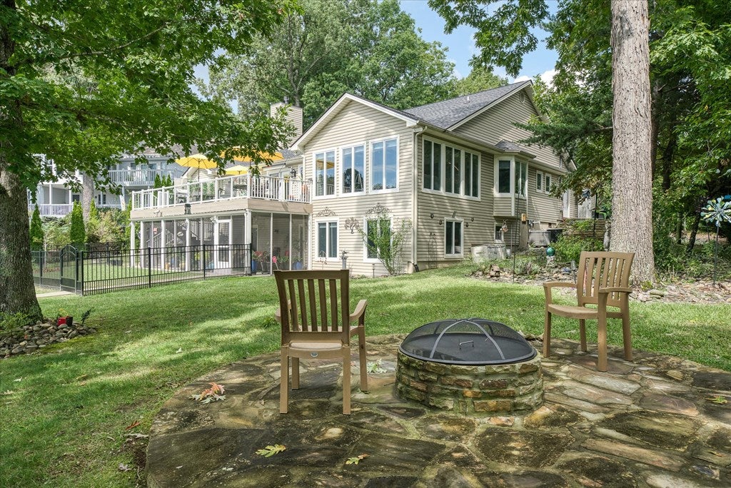 Crossville, Tennessee, 38558, United States, 4 Bedrooms Bedrooms, ,4 BathroomsBathrooms,Residential,Active,1713701