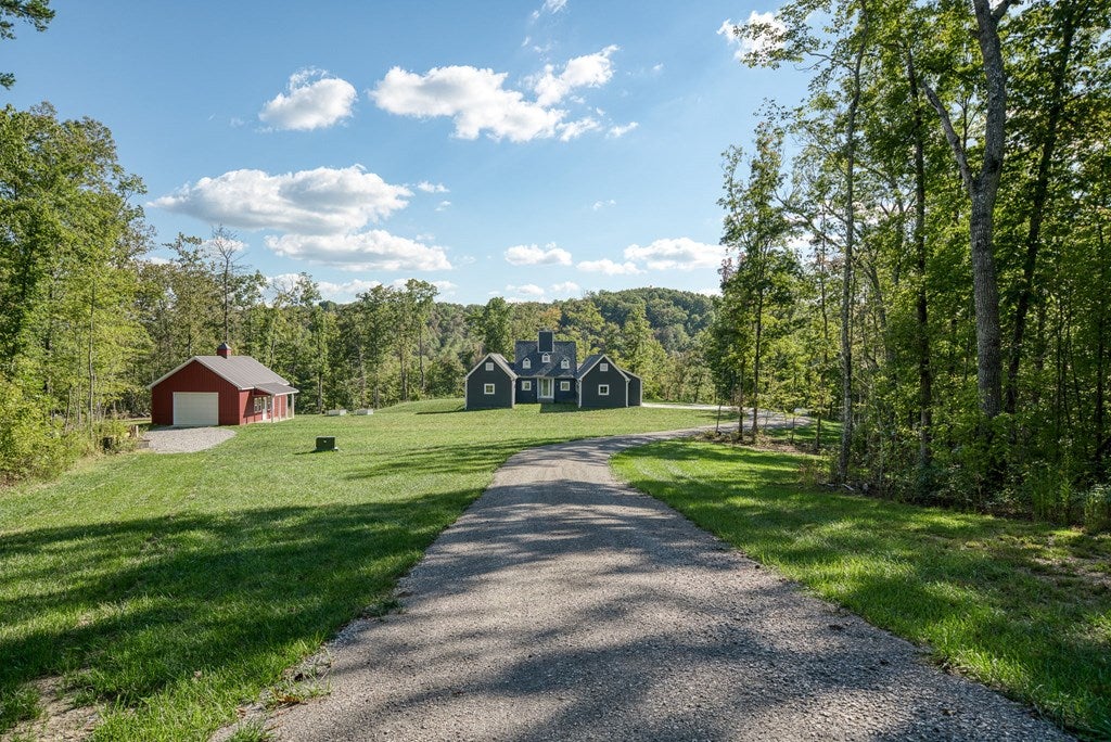 Crawford, Tennessee, 38554, United States, 3 Bedrooms Bedrooms, ,4 BathroomsBathrooms,Residential,Active,1959533