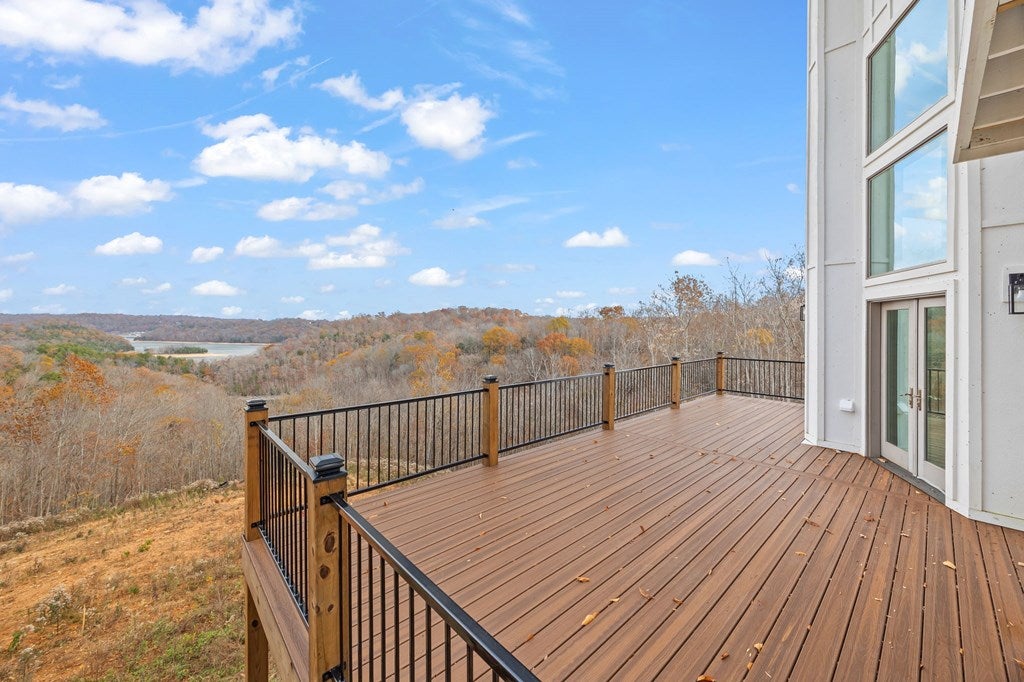 Byrdstown, Tennessee, 38549, United States, 5 Bedrooms Bedrooms, ,5 BathroomsBathrooms,Residential,Active,1994961