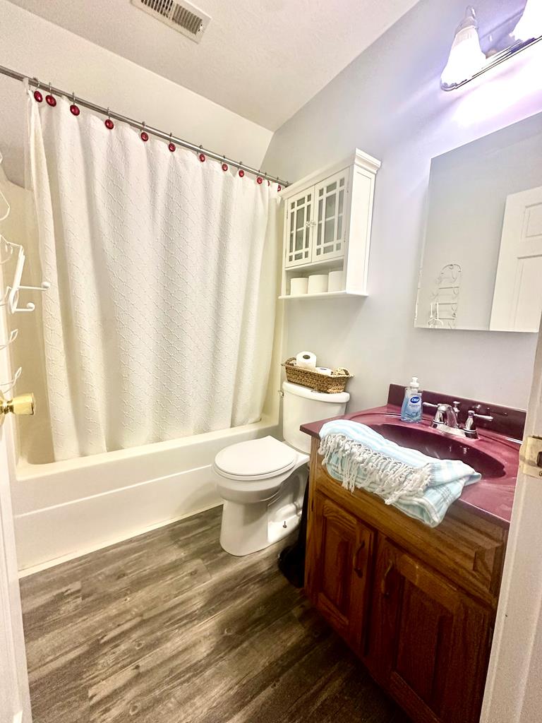 Byrdstown, Tennessee, 38549, United States, 3 Bedrooms Bedrooms, ,3 BathroomsBathrooms,Residential,Active,1912818