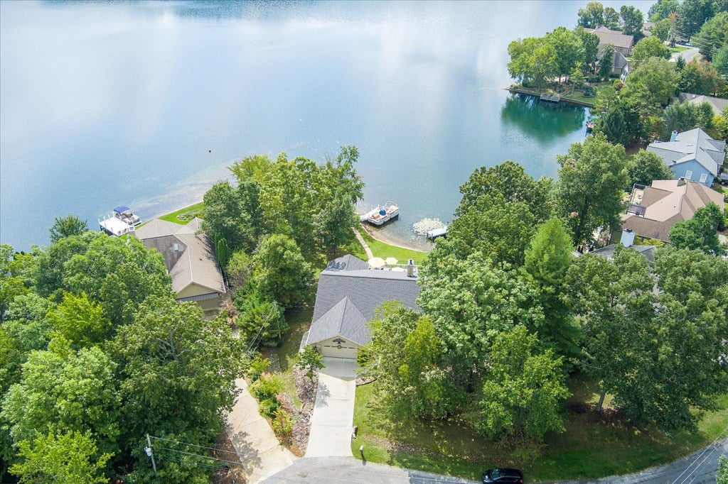 Crossville, Tennessee, 38558, United States, 4 Bedrooms Bedrooms, ,4 BathroomsBathrooms,Residential,Active,1713701