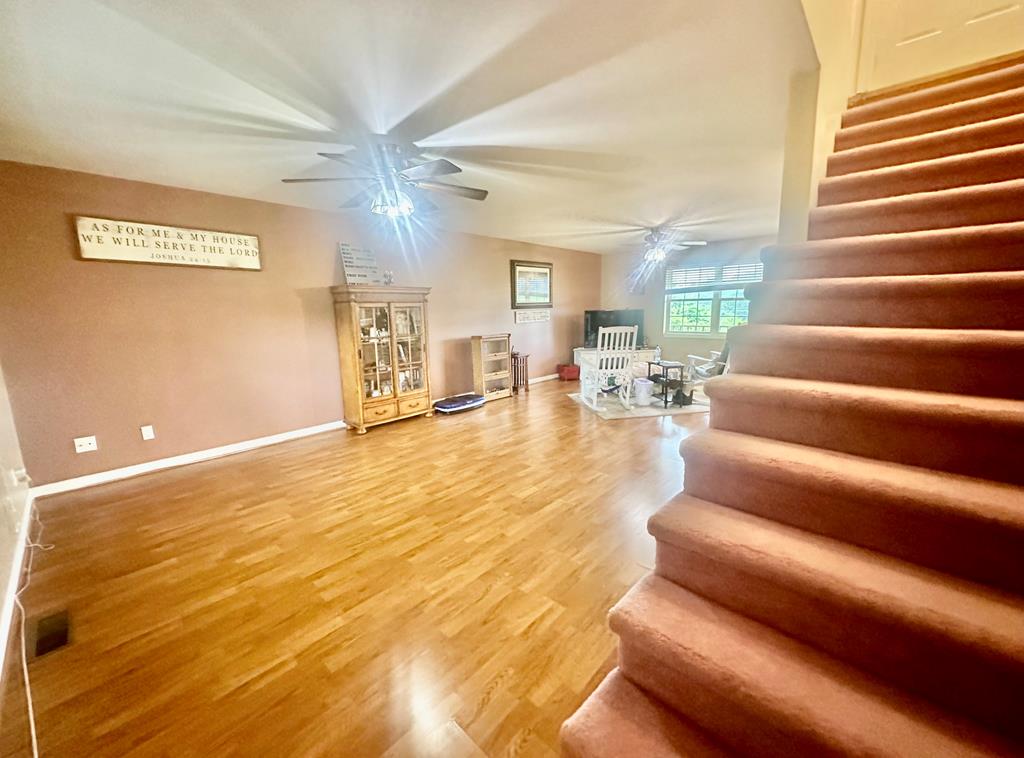 Byrdstown, Tennessee, 38549, United States, 3 Bedrooms Bedrooms, ,3 BathroomsBathrooms,Residential,Active,1912818