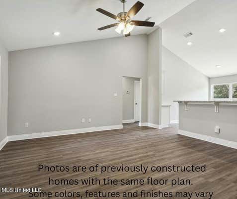 105 WOOD OAKS DR, PICAYUNE, MS 39466, photo 4 of 20