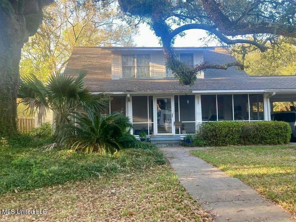 1003 GRANT AVE, PASCAGOULA, MS 39567, photo 1 of 39