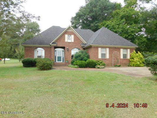 104 OAKWOOD DR, SENATOBIA, MS 38668 - Image 1