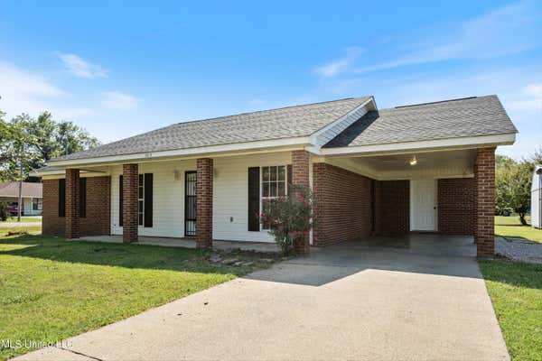 1013 CEDAR RIDGE CV, TUNICA, MS 38676 - Image 1