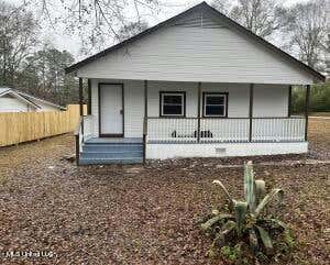 116 JOHN ST, HAZLEHURST, MS 39083 - Image 1