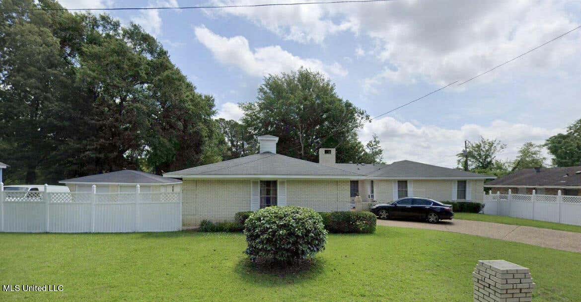 1176 DEWEY ST, JACKSON, MS 39209, photo 1 of 3