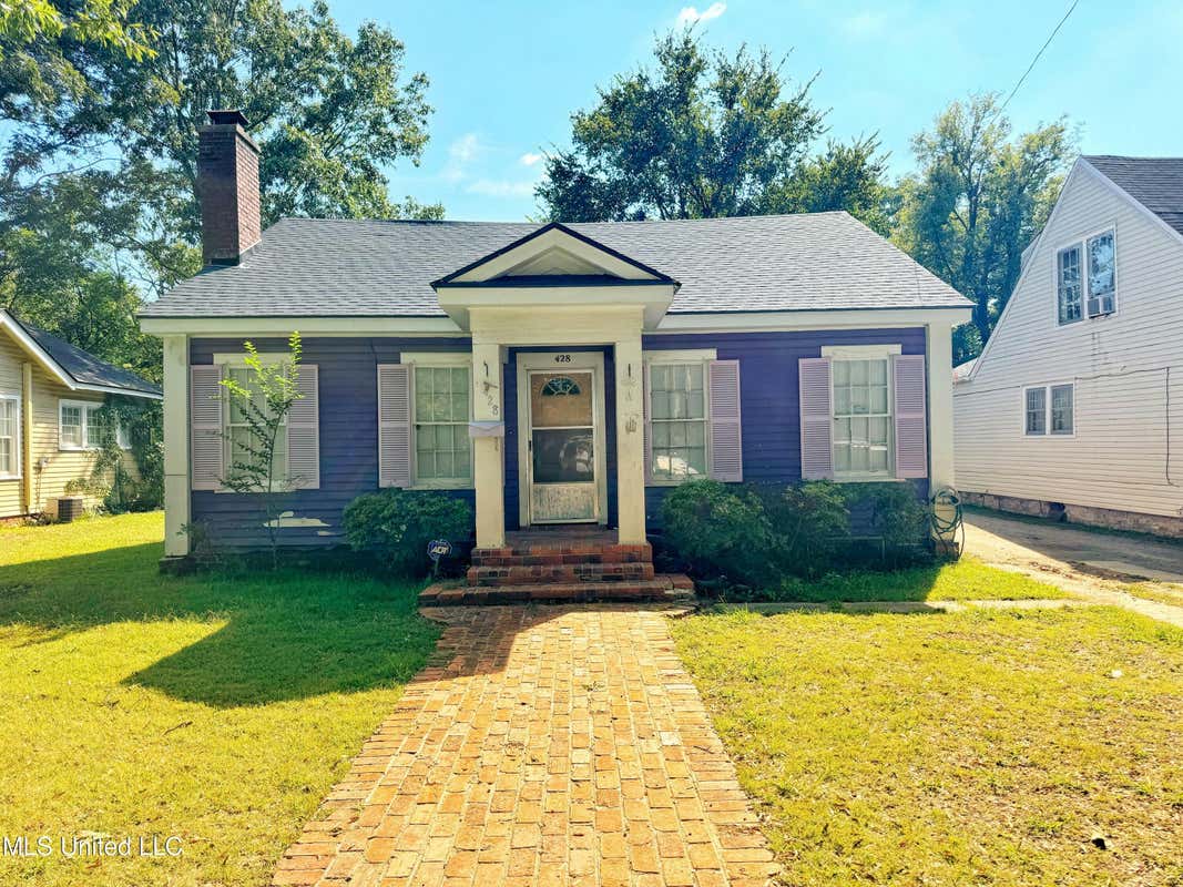 428 MAPLE AVE, CLARKSDALE, MS 38614, photo 1 of 12