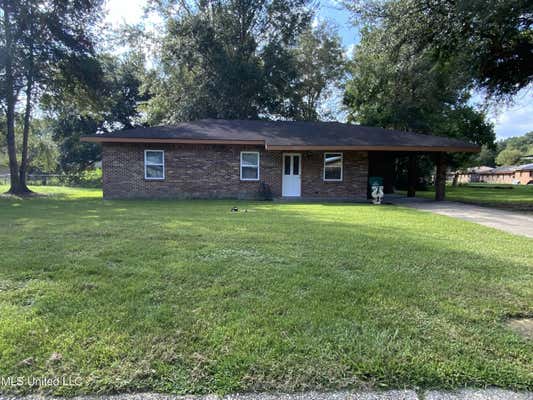 904 CLOVER CIR, PICAYUNE, MS 39466 - Image 1