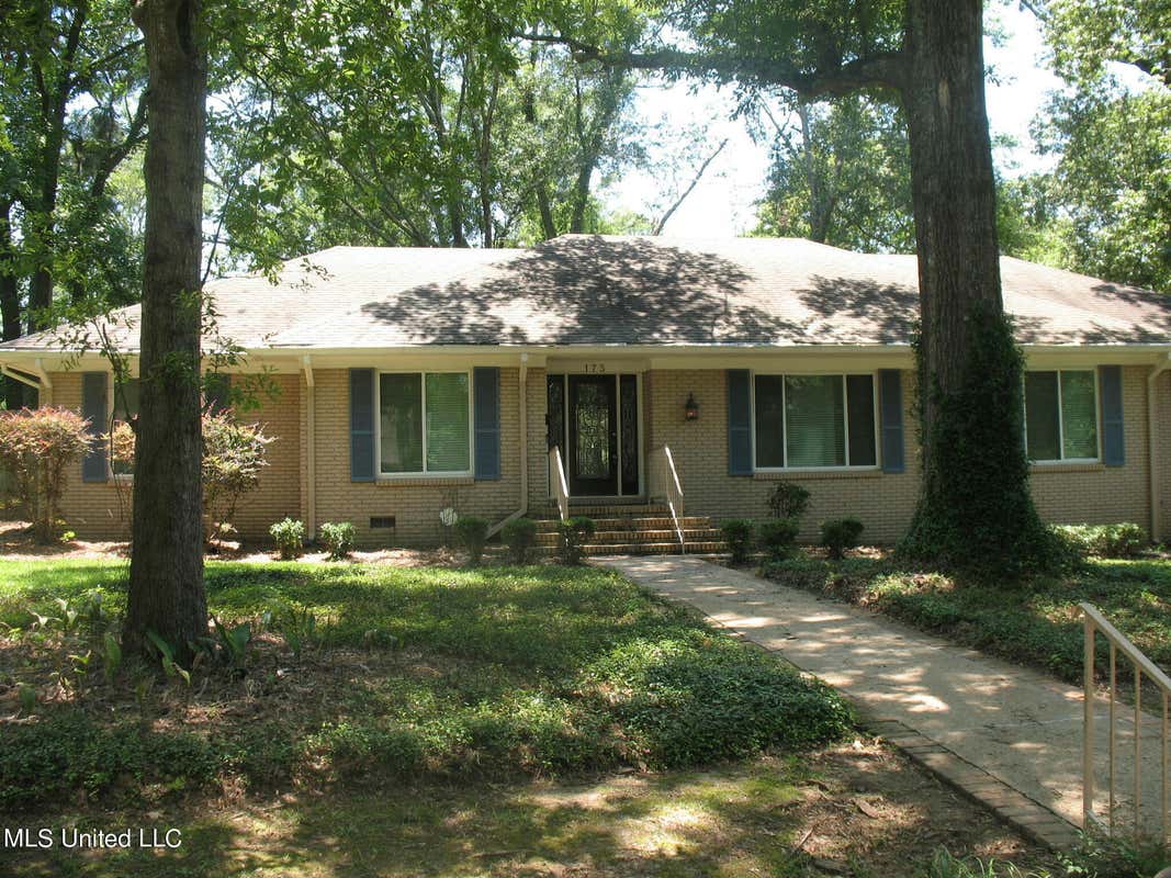 175 MONTBROOK DR, JACKSON, MS 39206, photo 1 of 42