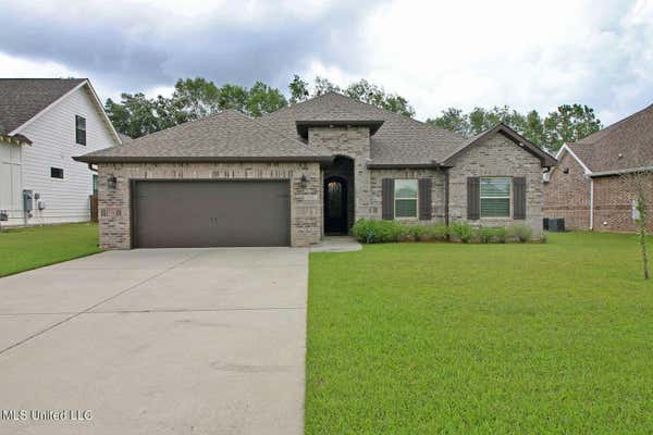 10502 E LANDON GREEN CIR, GULFPORT, MS 39503 - Image 1