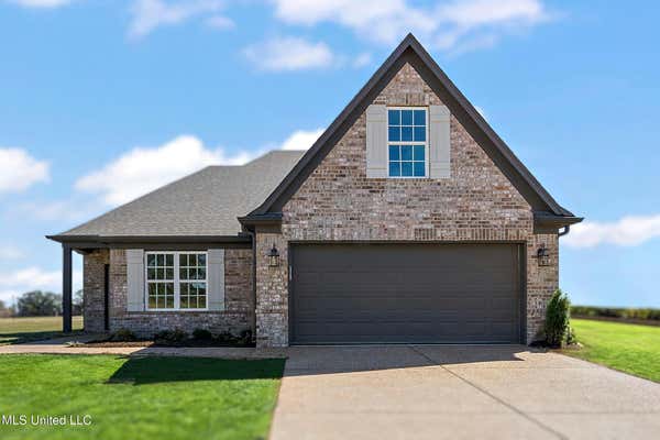 8883 ERIN BANKS DRIVE, SOUTHAVEN, MS 38672 - Image 1