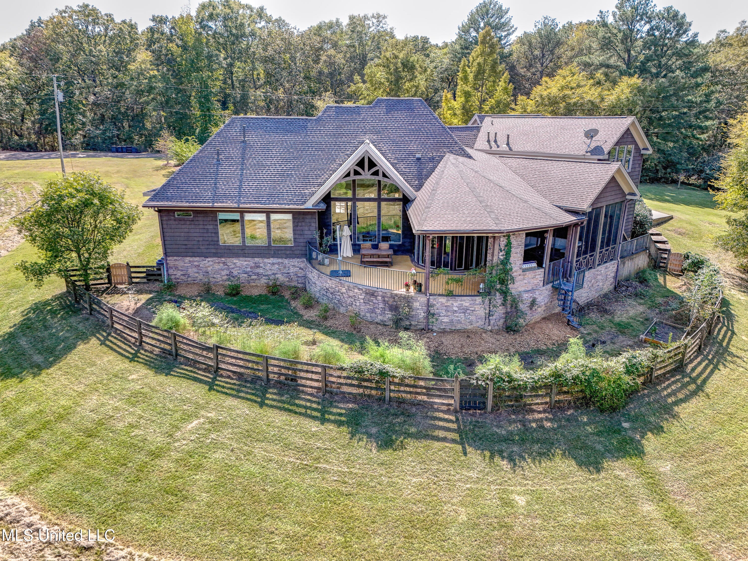 Flora, Mississippi, 39071, United States, 4 Bedrooms Bedrooms, ,5 BathroomsBathrooms,Residential,Active,1929780