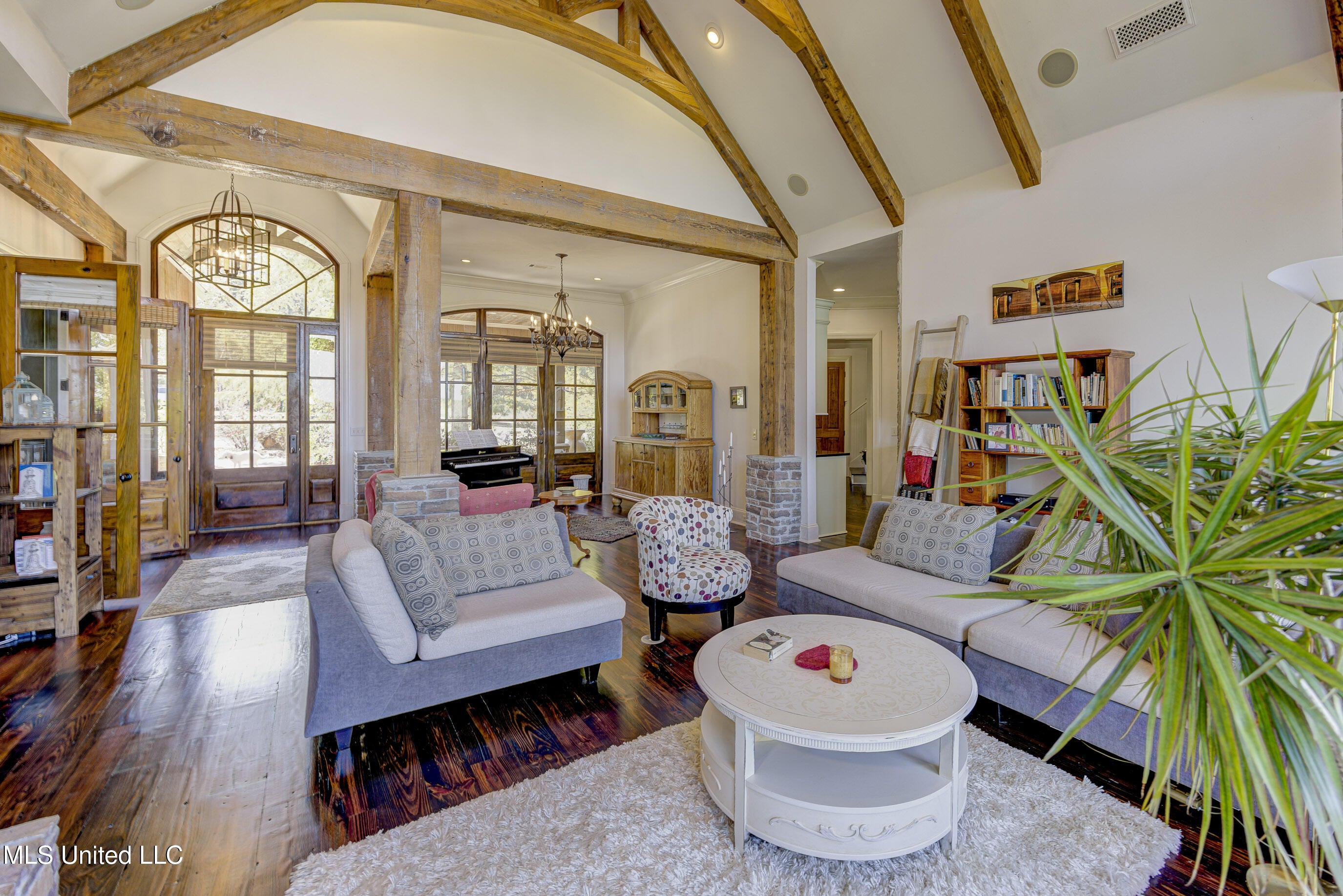 Flora, Mississippi, 39071, United States, 4 Bedrooms Bedrooms, ,5 BathroomsBathrooms,Residential,Active,1929780
