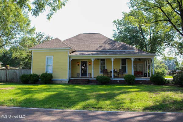 700 POPLAR ST, GREENWOOD, MS 38930 - Image 1