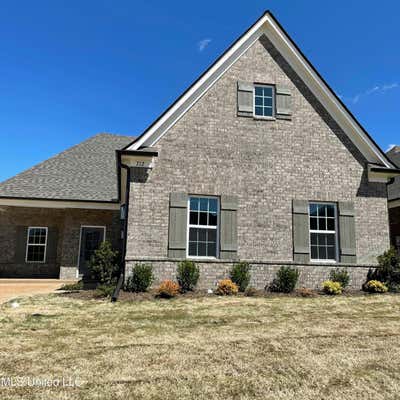 8834 ERIN BANKS DRIVE, SOUTHAVEN, MS 38672 - Image 1