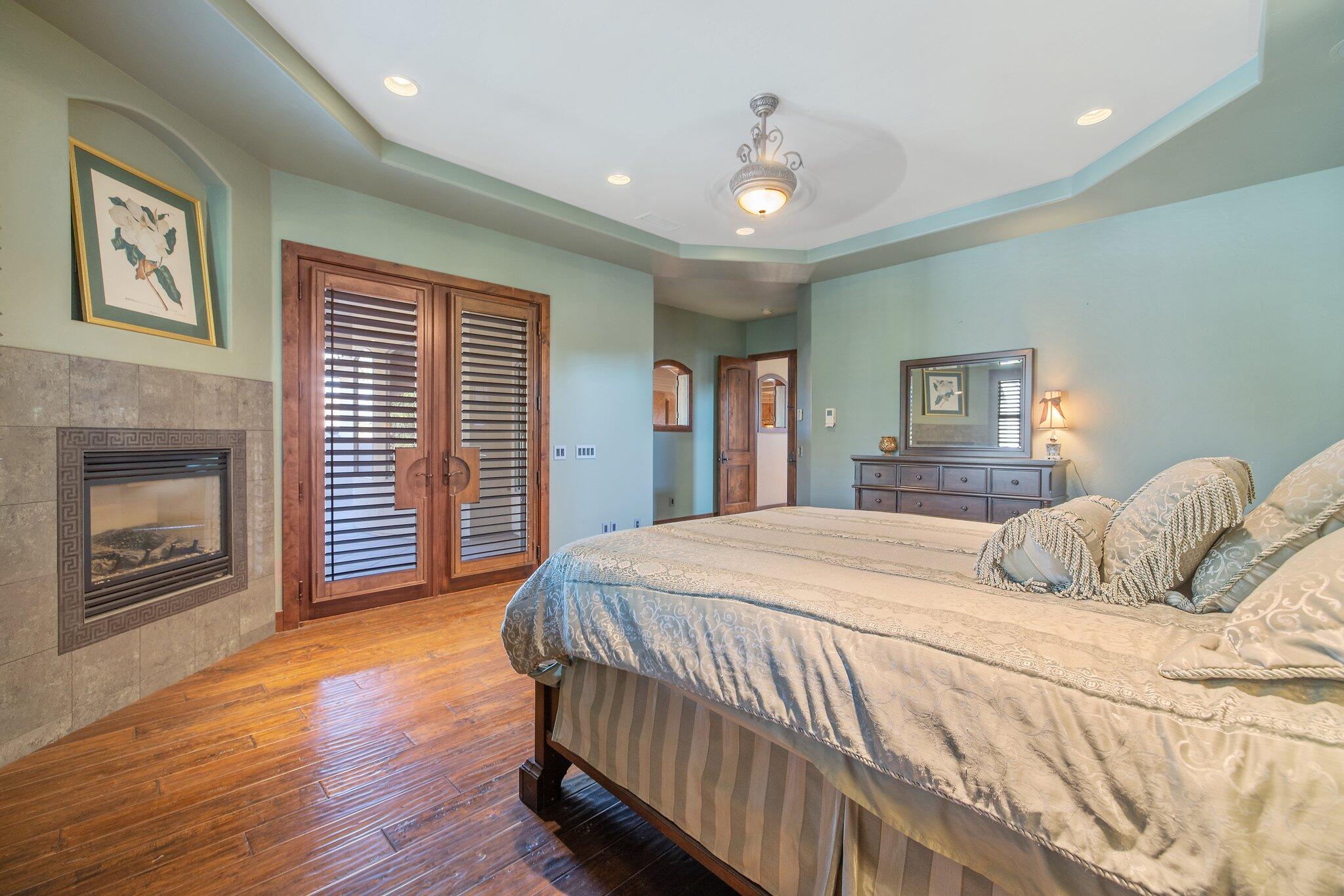 Visalia, California, 93291, United States, 4 Bedrooms Bedrooms, ,5 BathroomsBathrooms,Residential,Active,2014586