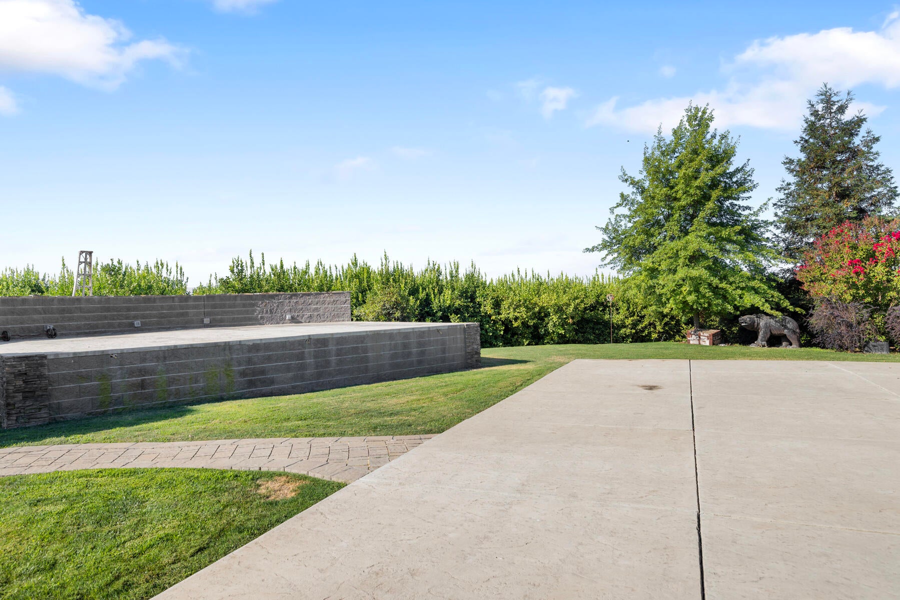 Strathmore, California, 93267, United States, 5 Bedrooms Bedrooms, ,4 BathroomsBathrooms,Residential,Active,1909877