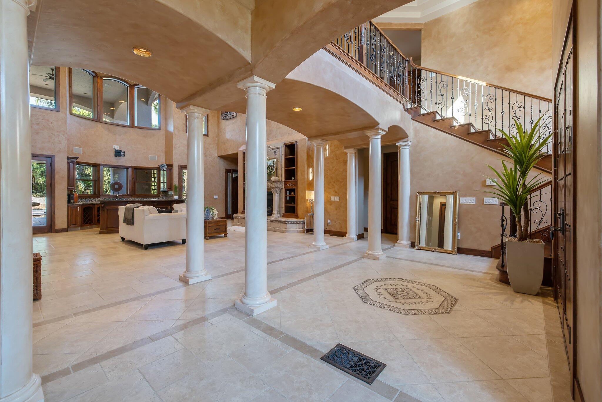 Visalia, California, 93291, United States, 4 Bedrooms Bedrooms, ,5 BathroomsBathrooms,Residential,Active,2014586