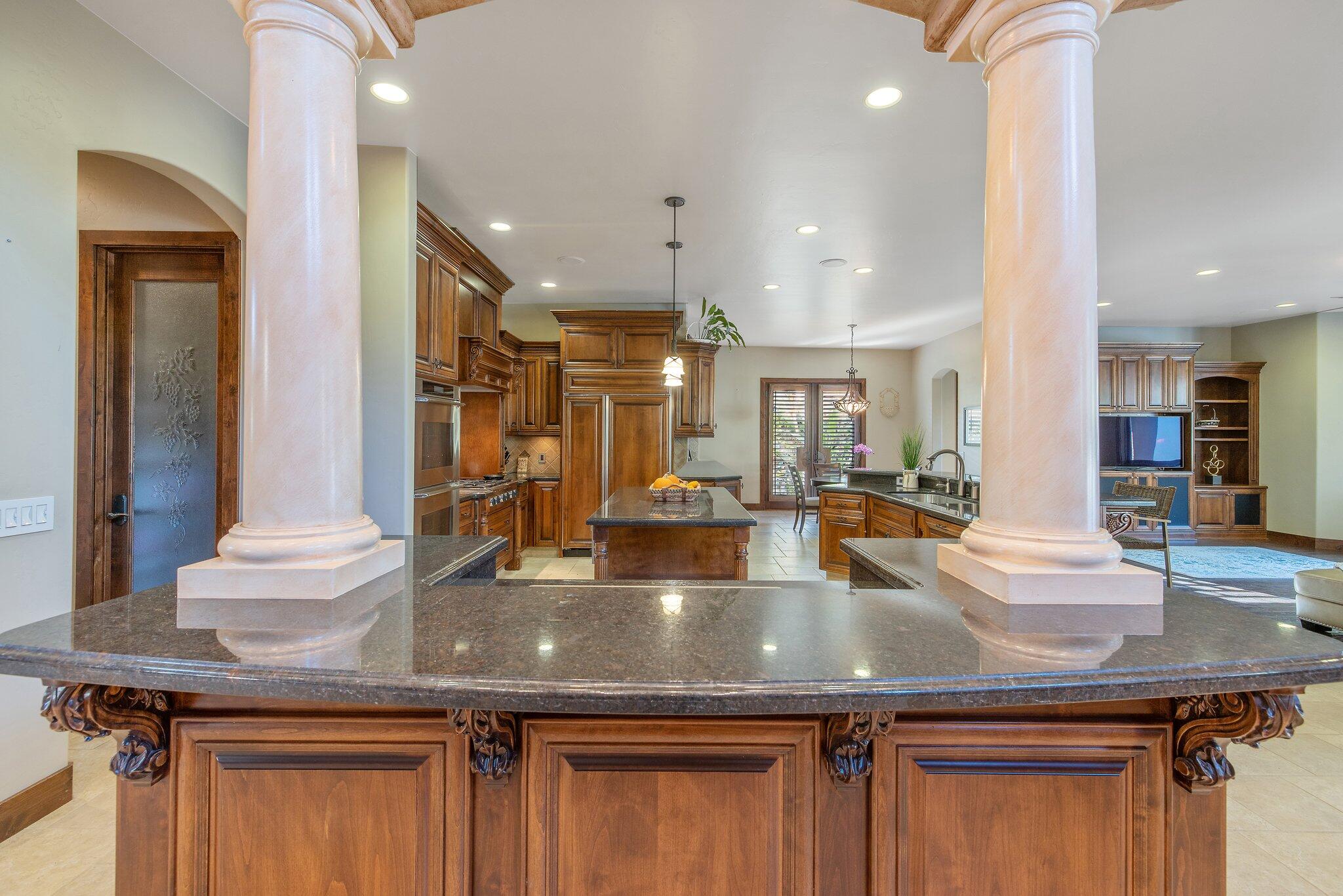 Visalia, California, 93291, United States, 4 Bedrooms Bedrooms, ,5 BathroomsBathrooms,Residential,Active,2014586