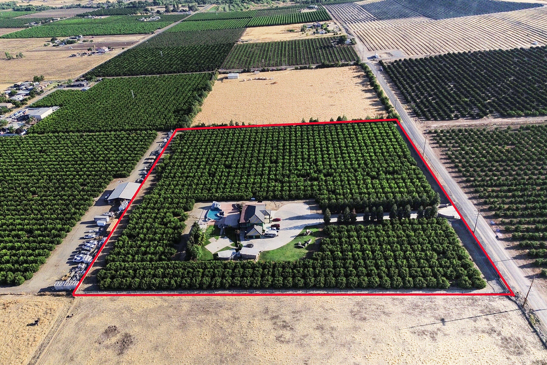 Strathmore, California, 93267, United States, 5 Bedrooms Bedrooms, ,4 BathroomsBathrooms,Residential,Active,1909877