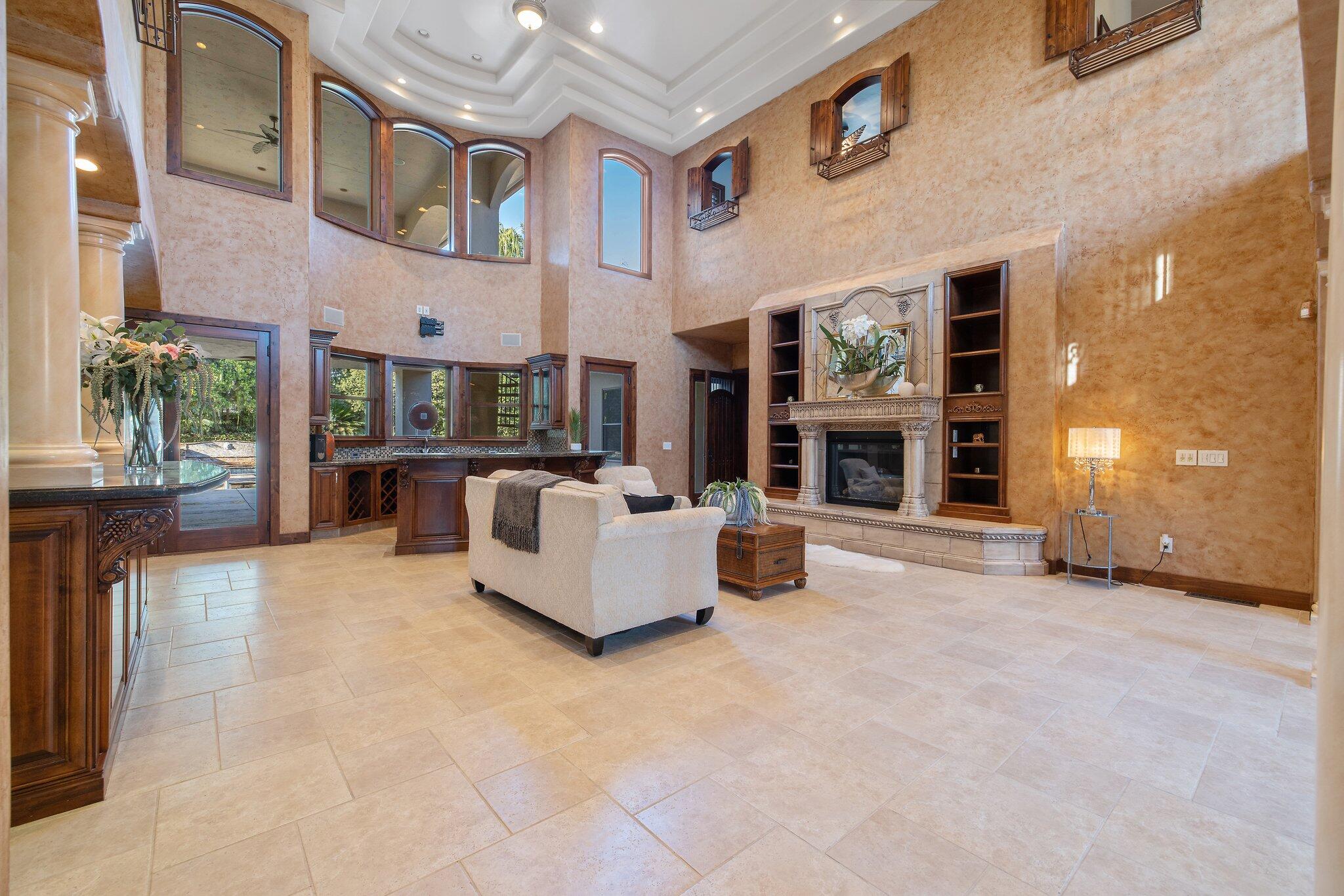 Visalia, California, 93291, United States, 4 Bedrooms Bedrooms, ,5 BathroomsBathrooms,Residential,Active,2014586