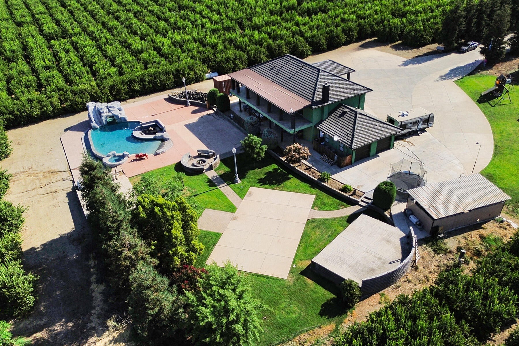 Strathmore, California, 93267, United States, 5 Bedrooms Bedrooms, ,4 BathroomsBathrooms,Residential,Active,1909877