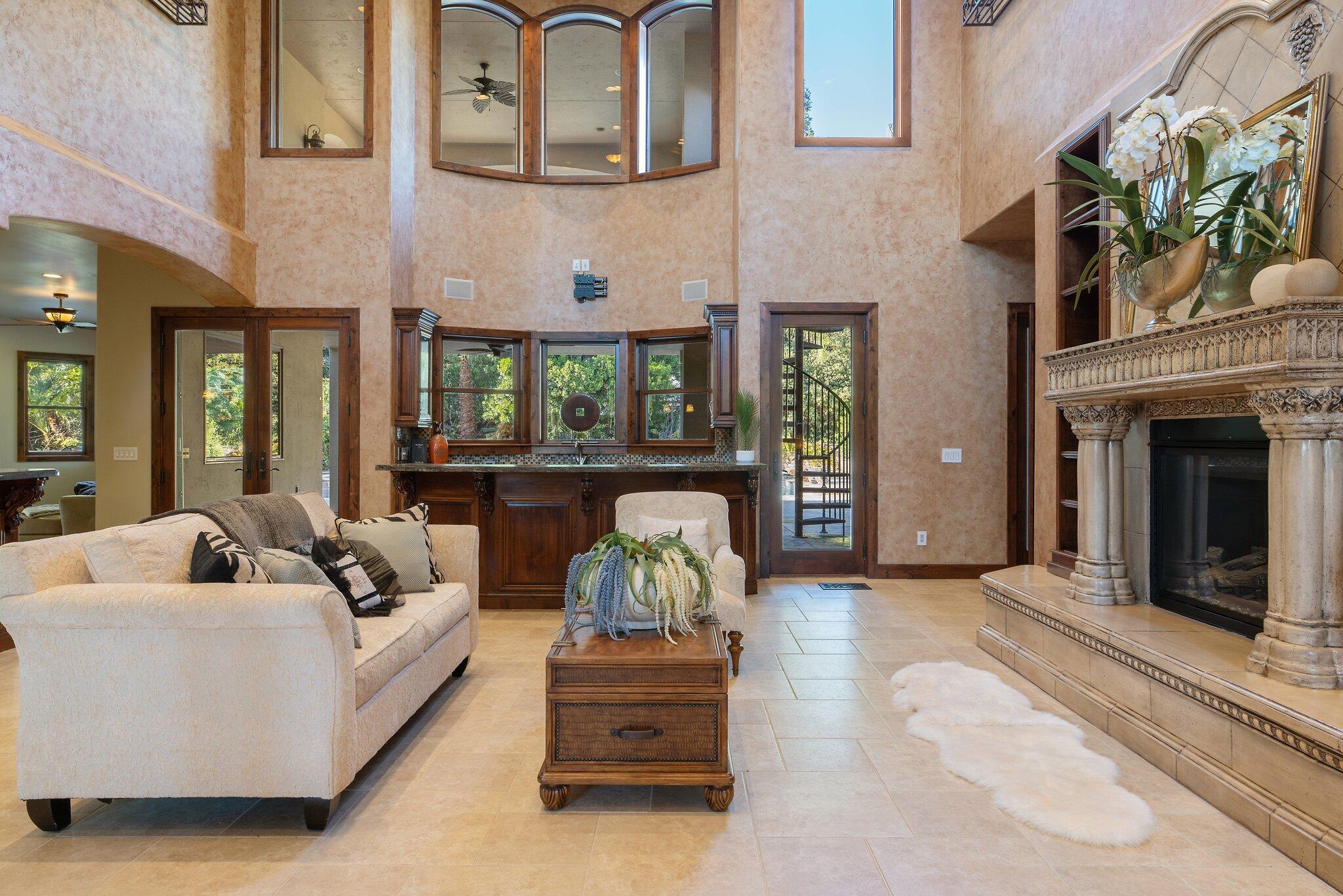 Visalia, California, 93291, United States, 4 Bedrooms Bedrooms, ,5 BathroomsBathrooms,Residential,Active,2014586