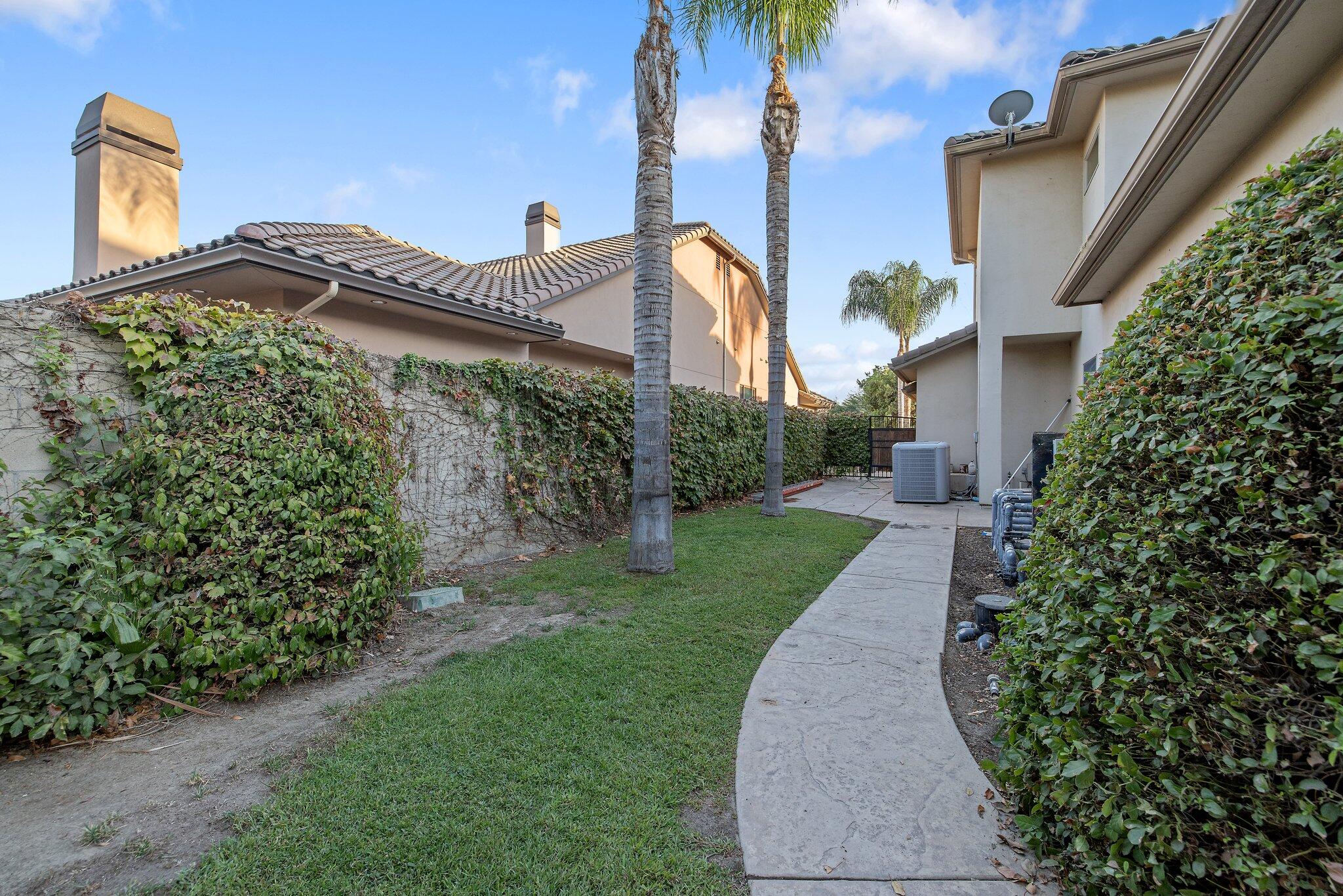 Visalia, California, 93291, United States, 4 Bedrooms Bedrooms, ,5 BathroomsBathrooms,Residential,Active,2014586