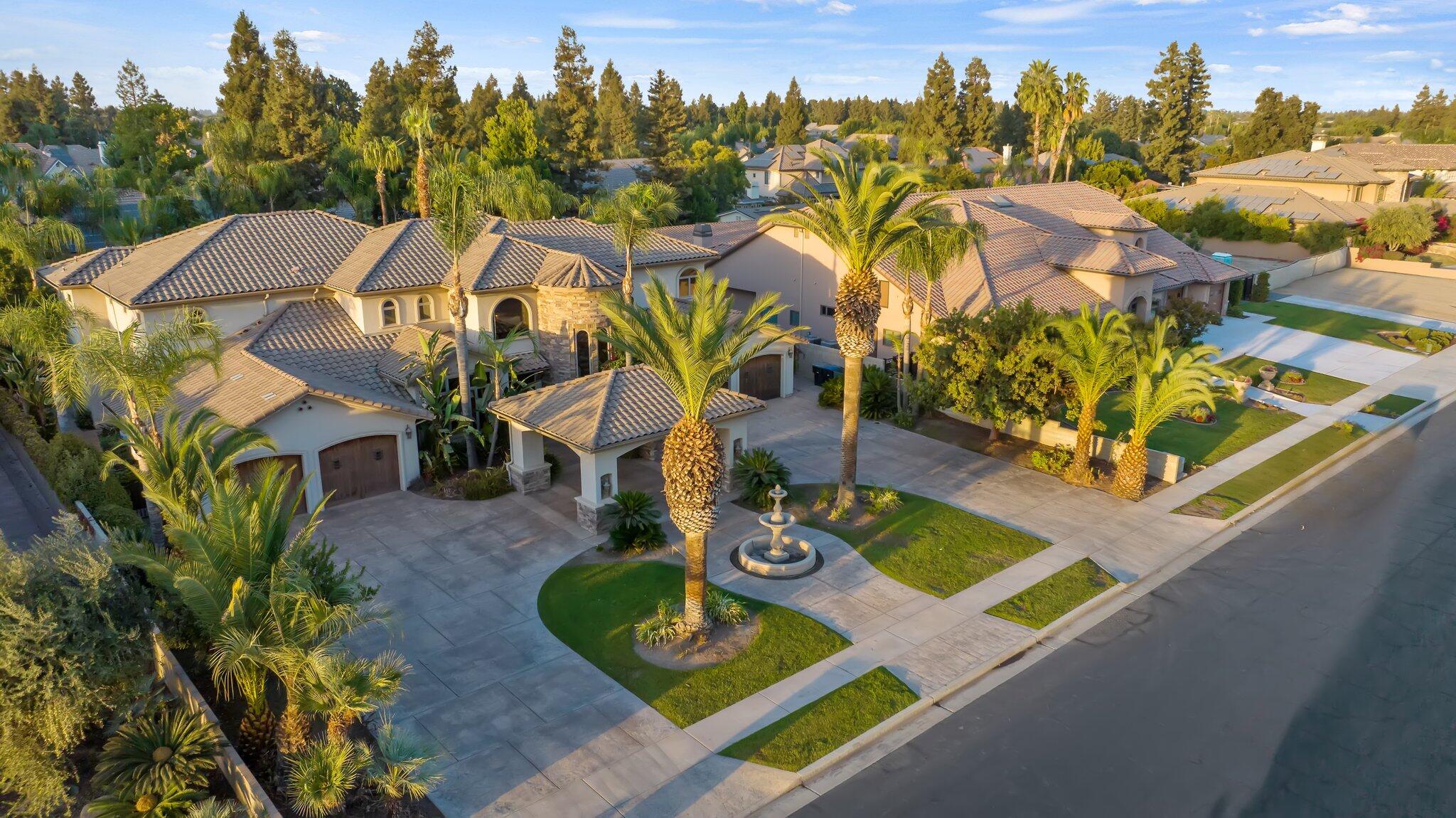 Visalia, California, 93291, United States, 4 Bedrooms Bedrooms, ,5 BathroomsBathrooms,Residential,Active,2014586