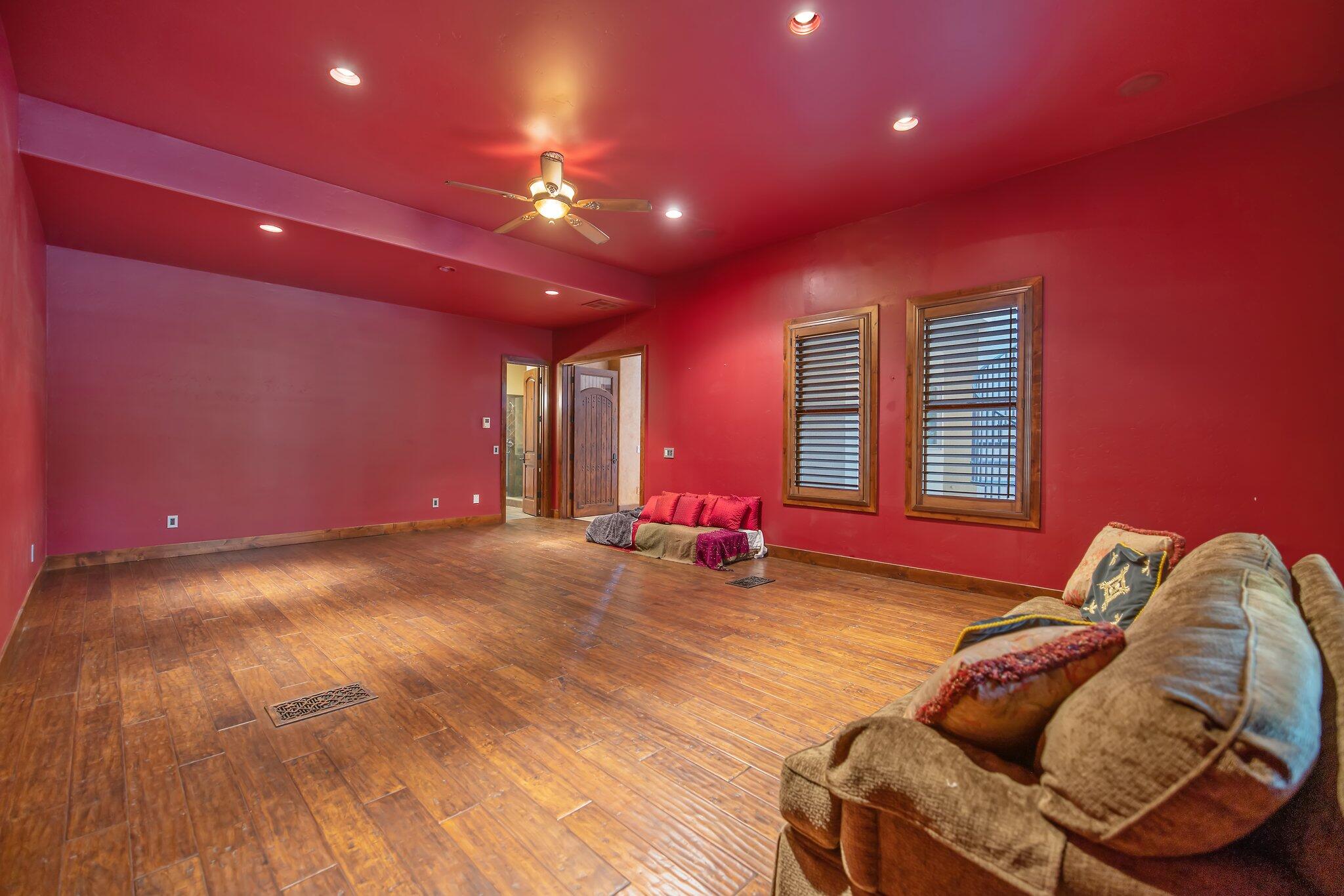 Visalia, California, 93291, United States, 4 Bedrooms Bedrooms, ,5 BathroomsBathrooms,Residential,Active,2014586