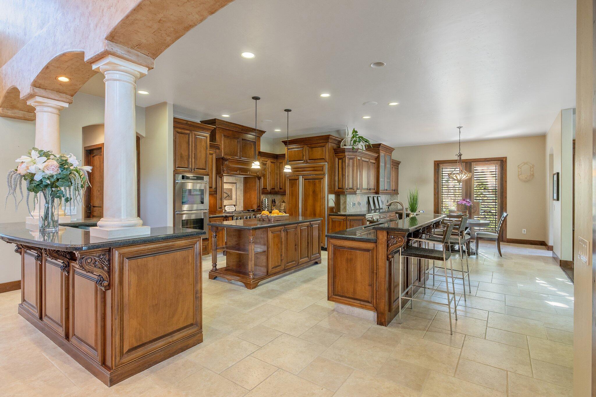 Visalia, California, 93291, United States, 4 Bedrooms Bedrooms, ,5 BathroomsBathrooms,Residential,Active,2014586