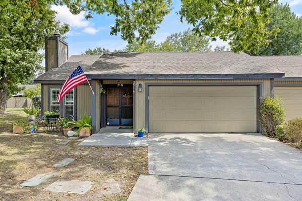 2516 E TULARE AVE, VISALIA, CA 93292 - Image 1