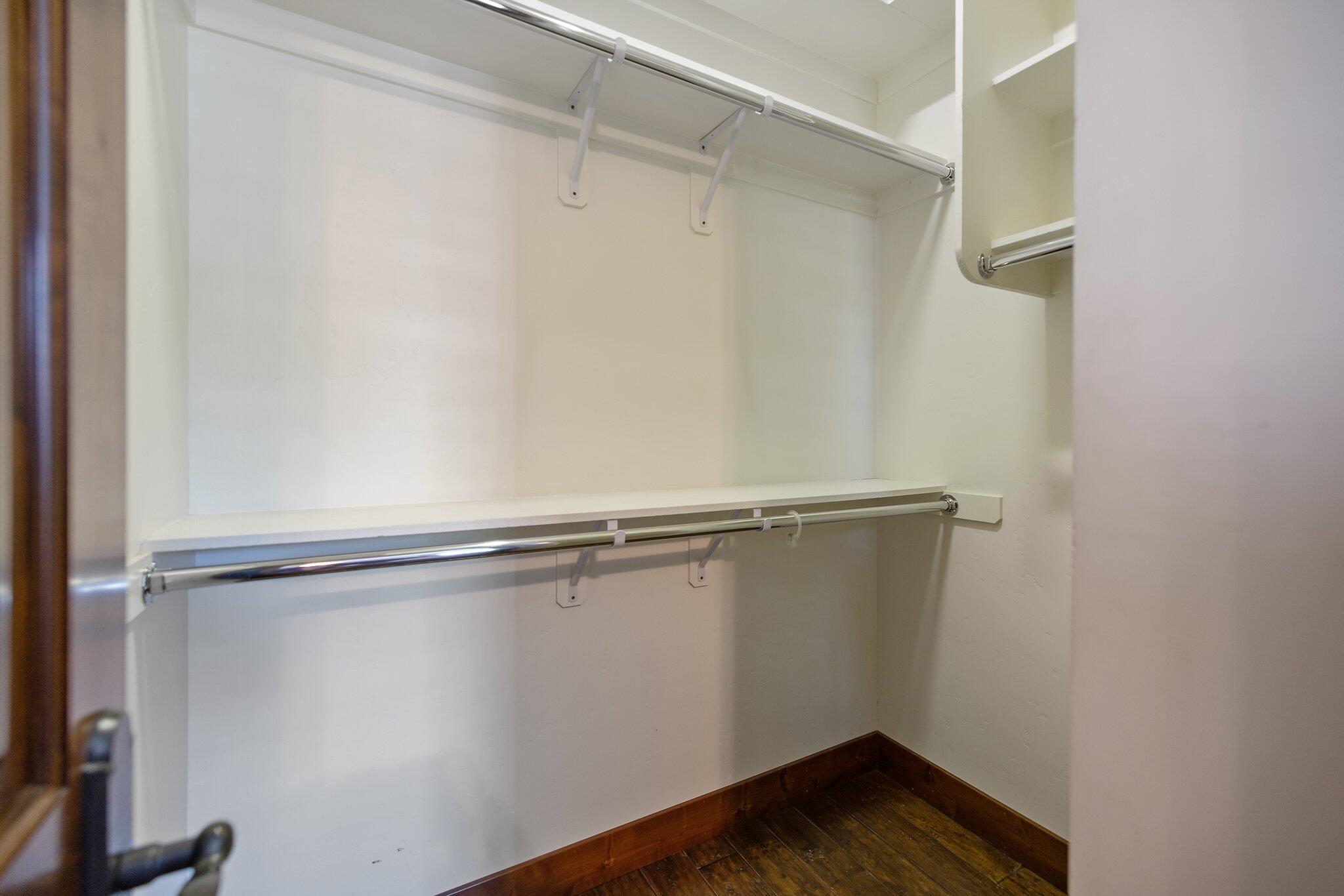 Visalia, California, 93291, United States, 4 Bedrooms Bedrooms, ,5 BathroomsBathrooms,Residential,Active,2014586