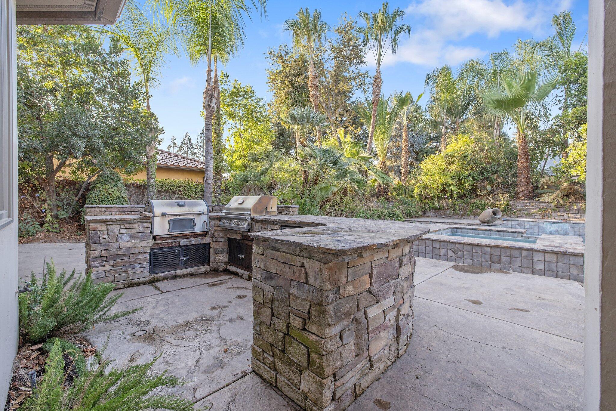 Visalia, California, 93291, United States, 4 Bedrooms Bedrooms, ,5 BathroomsBathrooms,Residential,Active,2014586