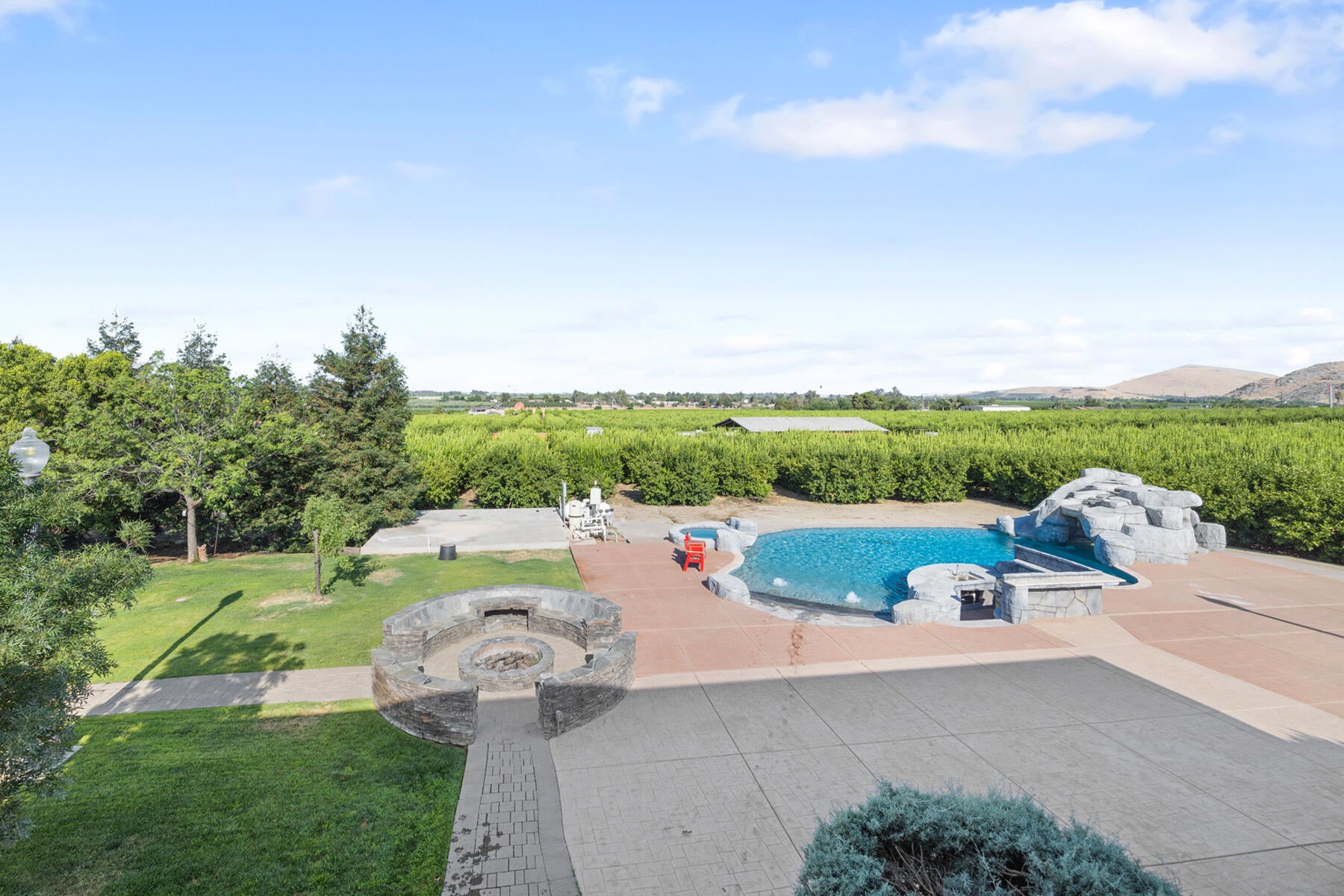 Strathmore, California, 93267, United States, 5 Bedrooms Bedrooms, ,4 BathroomsBathrooms,Residential,Active,1909877