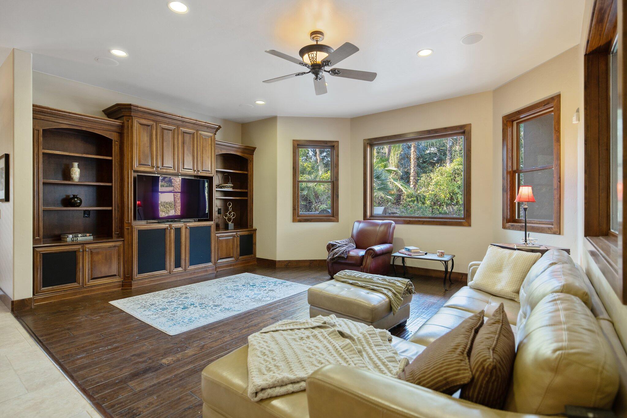 Visalia, California, 93291, United States, 4 Bedrooms Bedrooms, ,5 BathroomsBathrooms,Residential,Active,2014586