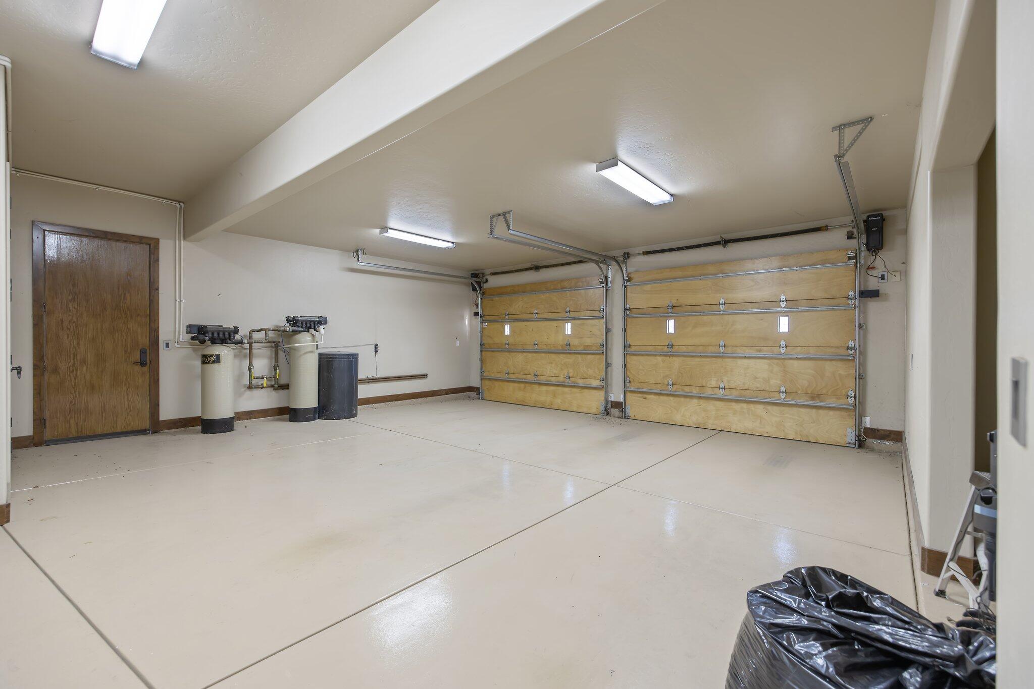 Visalia, California, 93291, United States, 4 Bedrooms Bedrooms, ,5 BathroomsBathrooms,Residential,Active,2014586