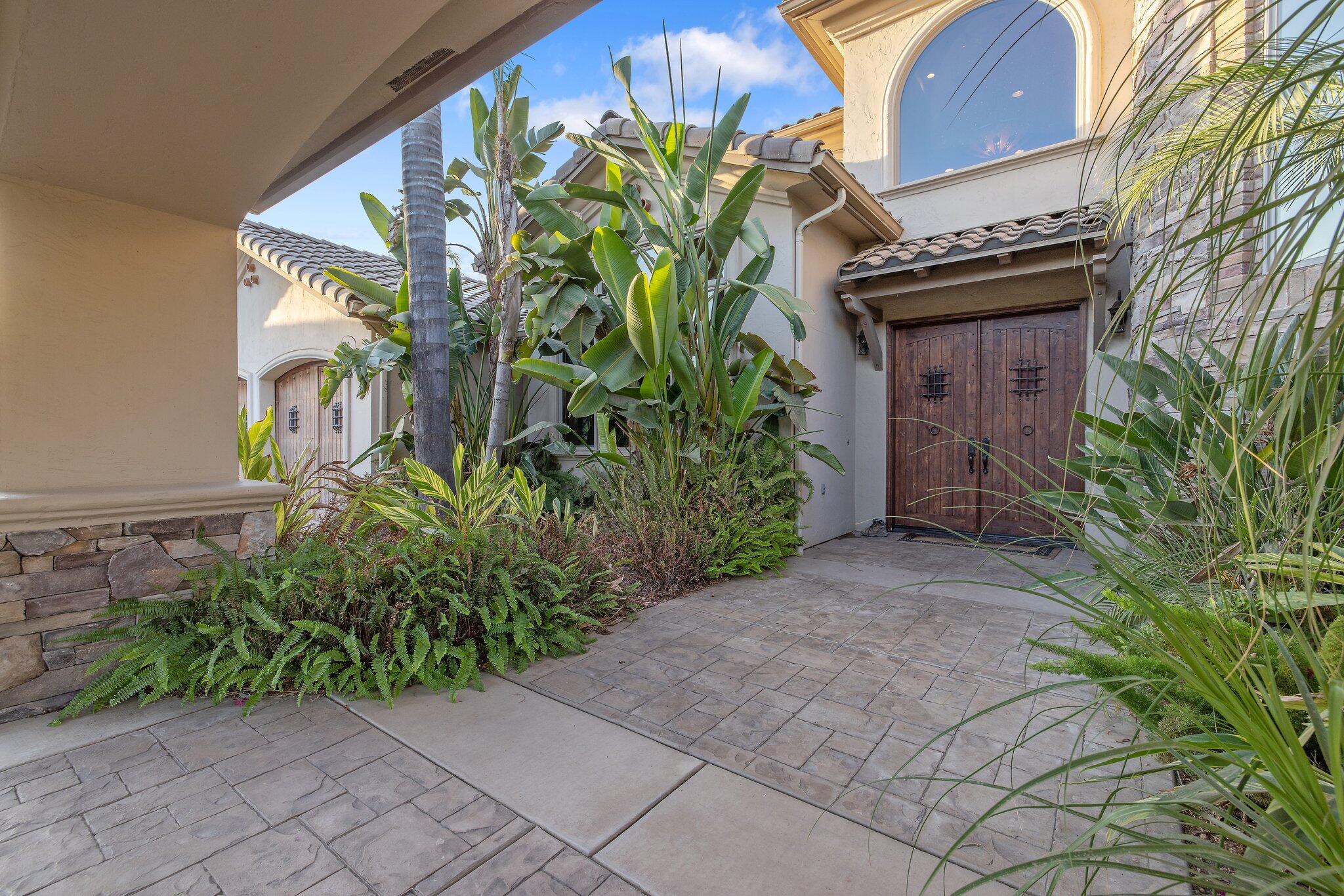 Visalia, California, 93291, United States, 4 Bedrooms Bedrooms, ,5 BathroomsBathrooms,Residential,Active,2014586