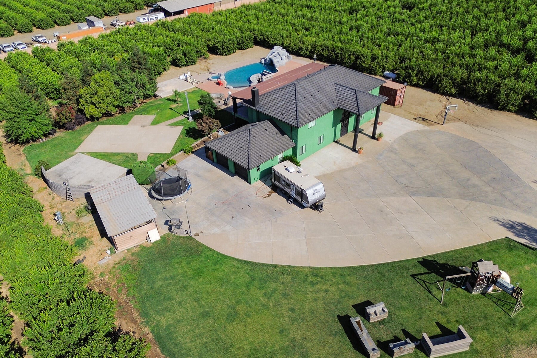 Strathmore, California, 93267, United States, 5 Bedrooms Bedrooms, ,4 BathroomsBathrooms,Residential,Active,1909877