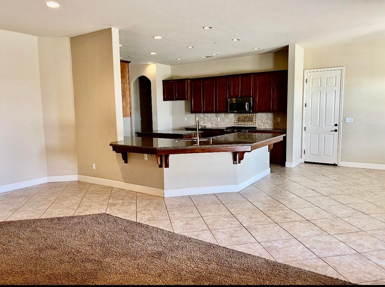 Strathmore, California, 93267, United States, 4 Bedrooms Bedrooms, ,3 BathroomsBathrooms,Residential,Active,1927644