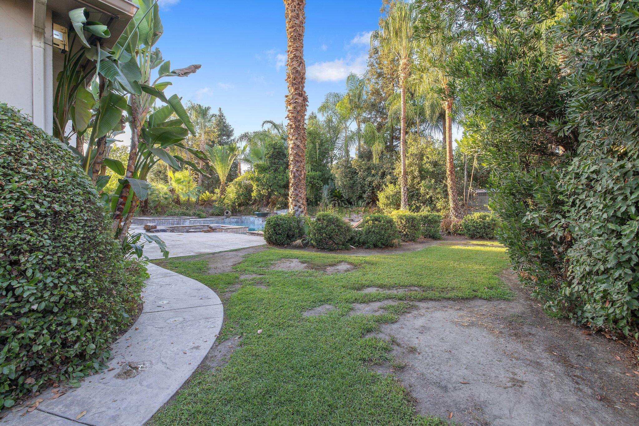 Visalia, California, 93291, United States, 4 Bedrooms Bedrooms, ,5 BathroomsBathrooms,Residential,Active,2014586