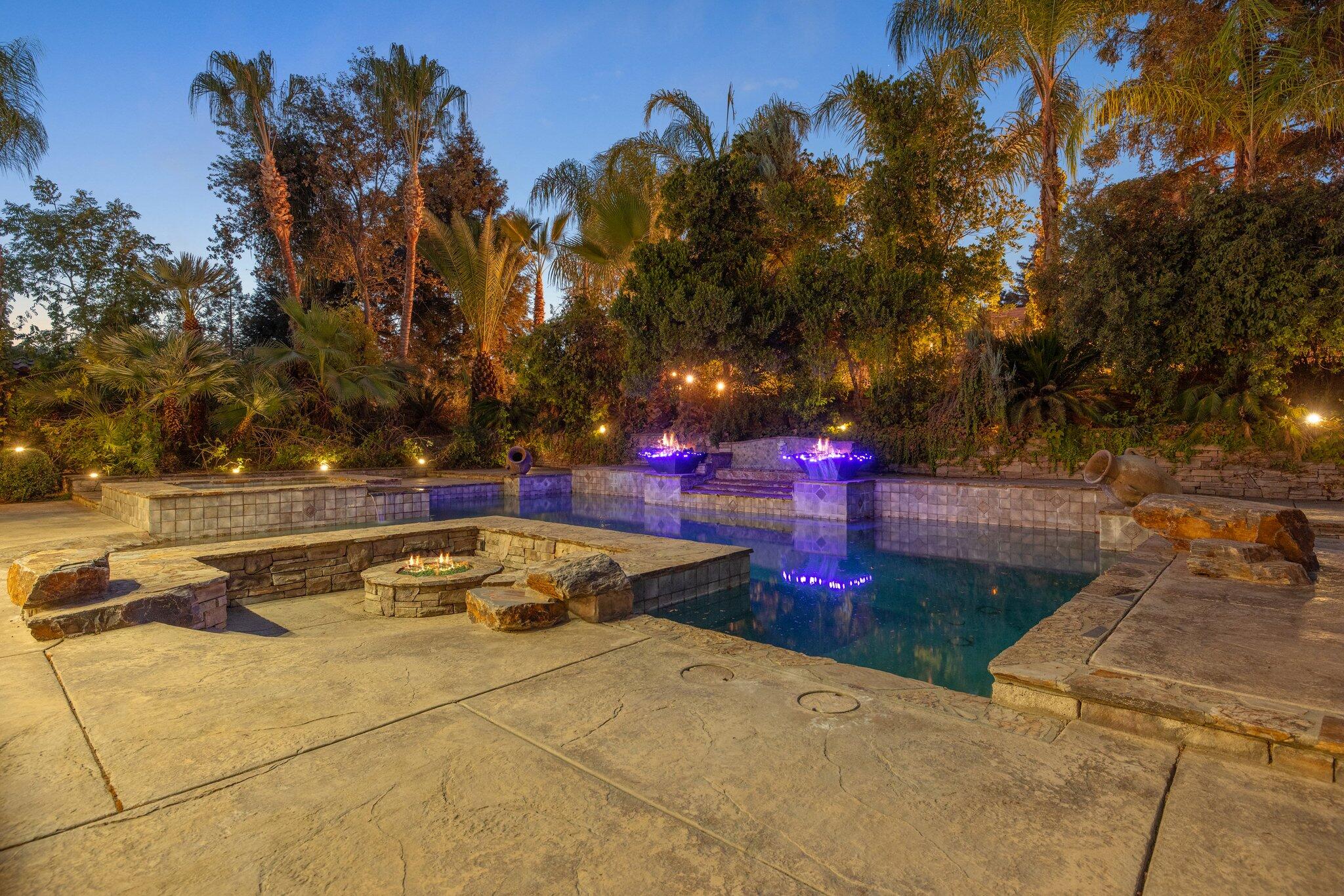 Visalia, California, 93291, United States, 4 Bedrooms Bedrooms, ,5 BathroomsBathrooms,Residential,Active,2014586