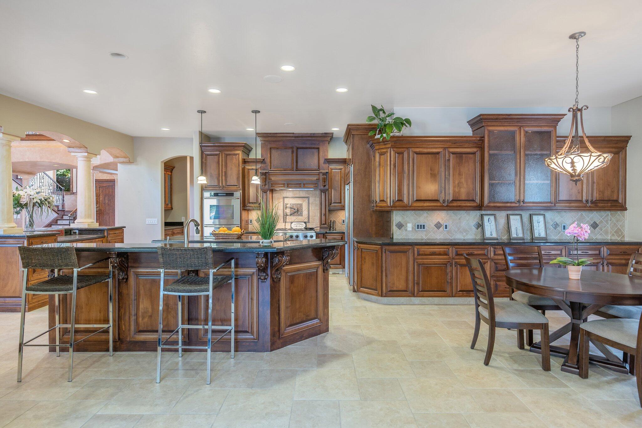 Visalia, California, 93291, United States, 4 Bedrooms Bedrooms, ,5 BathroomsBathrooms,Residential,Active,2014586