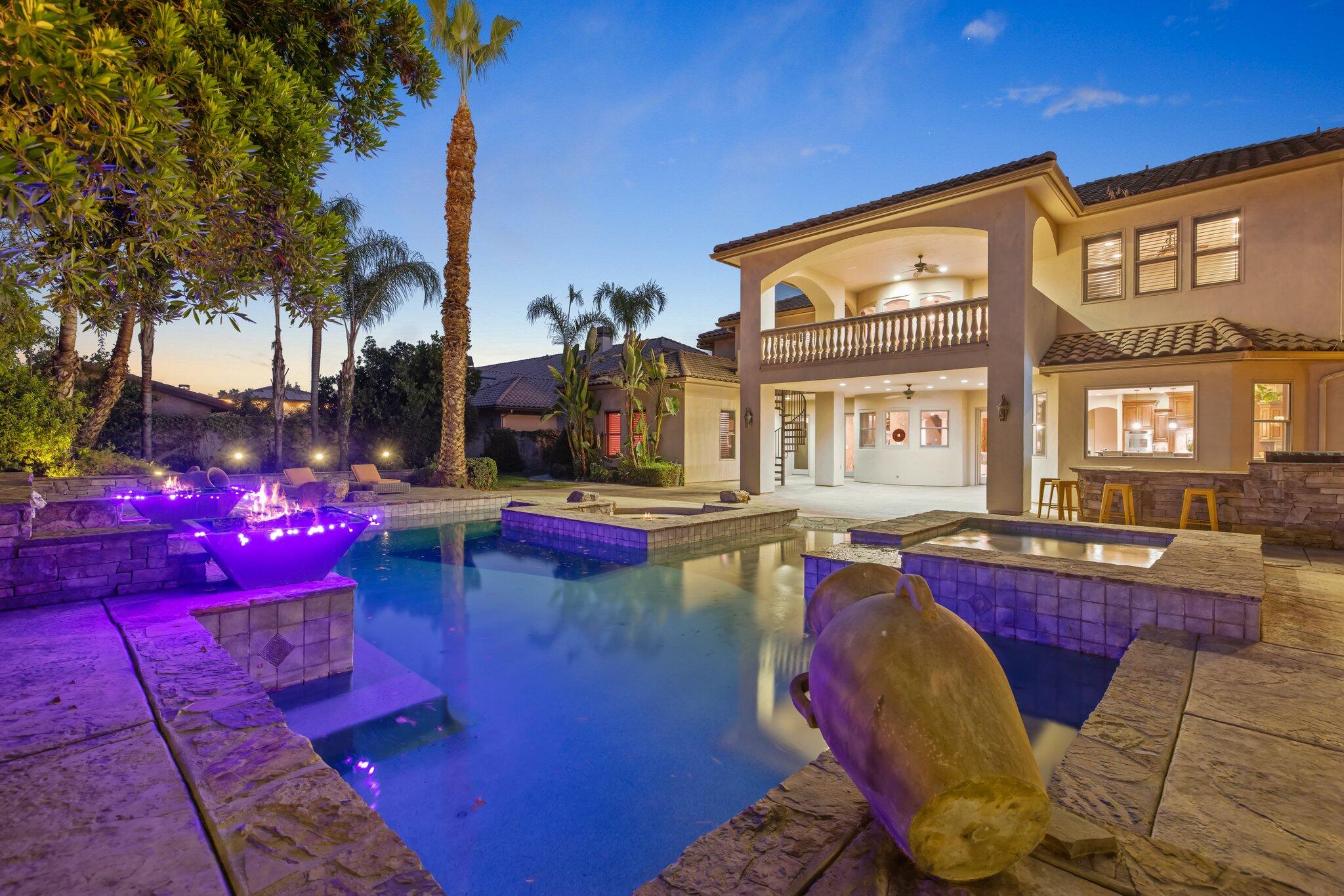 Visalia, California, 93291, United States, 4 Bedrooms Bedrooms, ,5 BathroomsBathrooms,Residential,Active,2014586