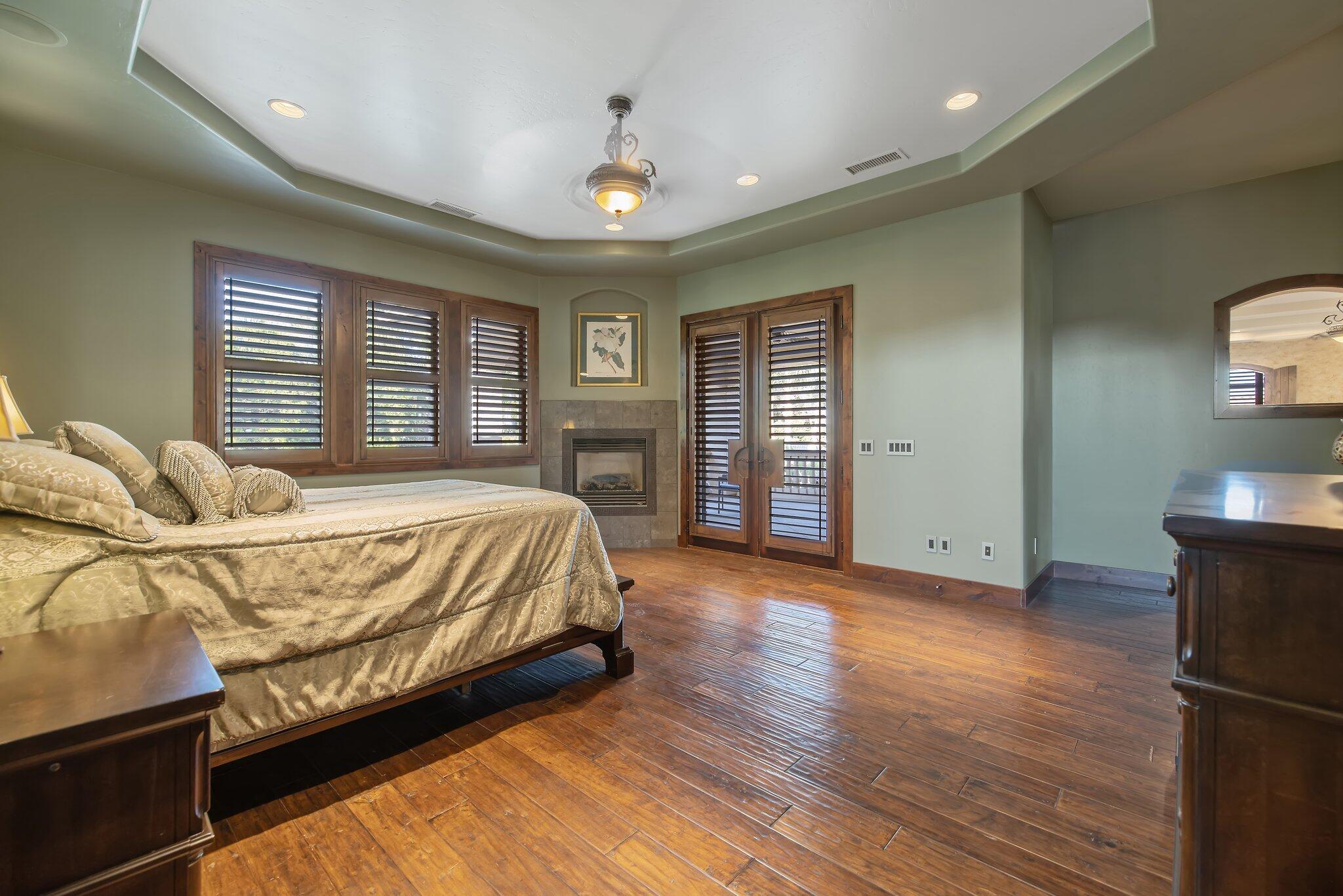 Visalia, California, 93291, United States, 4 Bedrooms Bedrooms, ,5 BathroomsBathrooms,Residential,Active,2014586